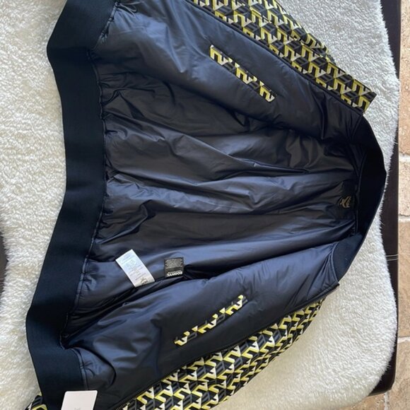 🎁 MCM Men’s Cubic Monogram Print Bomber Jacket - Picture 8 of 10